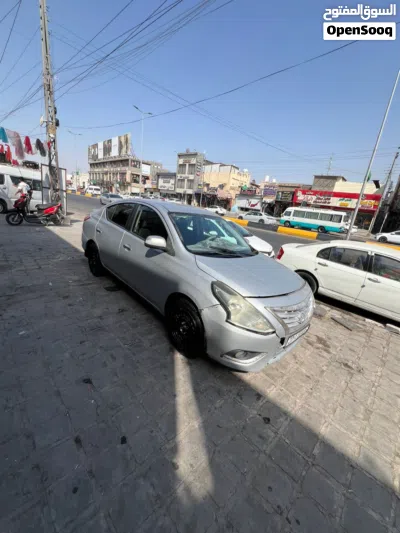 Nissan Versa Standard 2