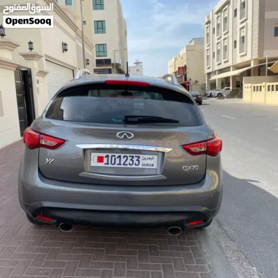 Infiniti QX70 Excellence 4
