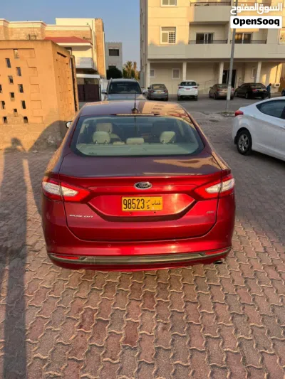 Ford Fusion SE 4