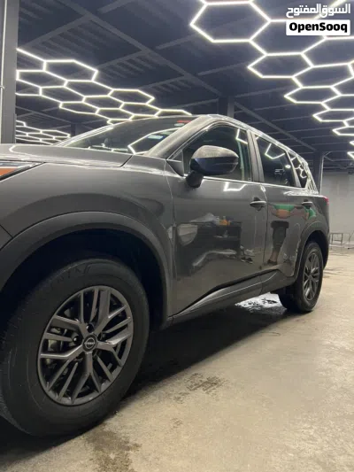 Nissan Rogue SL 4