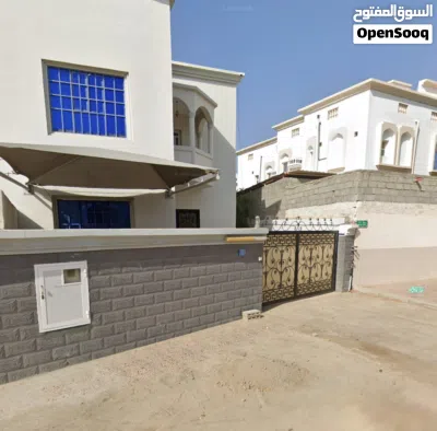 فلل للبيع مؤجرة بدخل شهري – مسقط 2