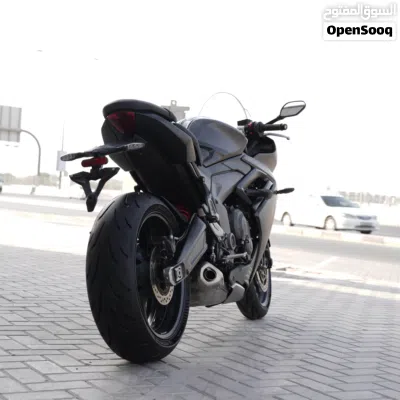 تريمف Daytona 675 R 4