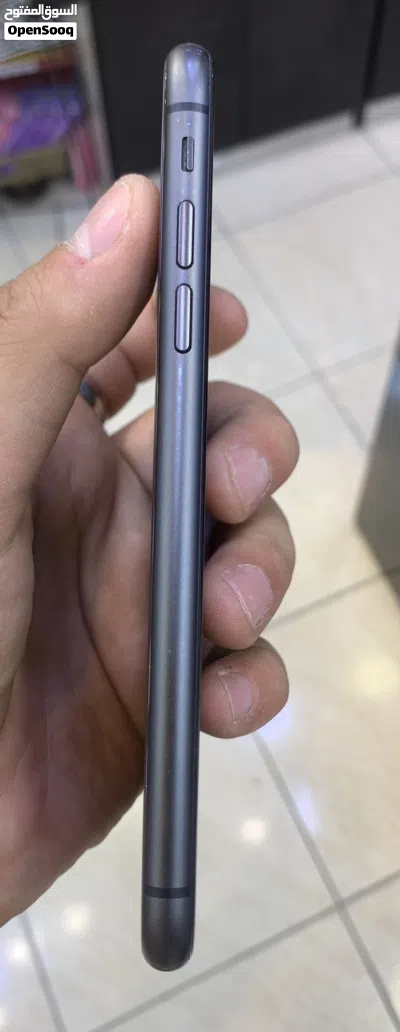 ايفون 11 عادي 4