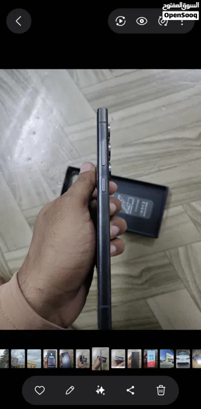 Samsung Galaxy S24 ultra black titanium 4