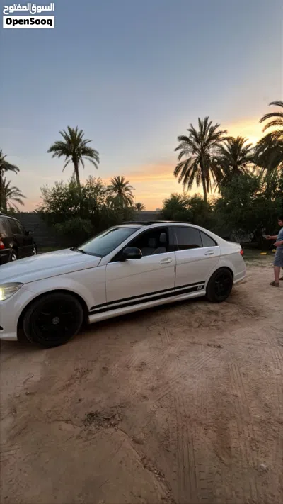 مرسيدس بنز الفئة-C C 350 2