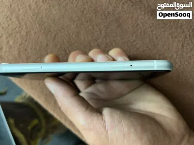 آيفون للبيع مستعمل نضيف 4