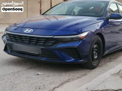 Hyundai Elantra Limited 3