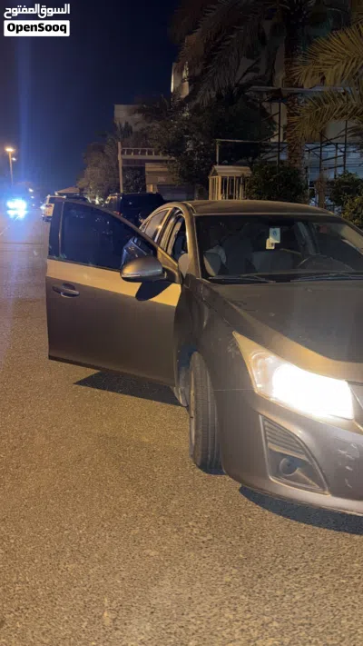 Chevrolet Cruze LS 2
