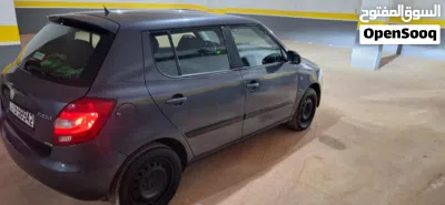 سكودا فابيا Standard 4