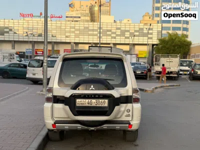 Mitsubishi Pajero Standard 4