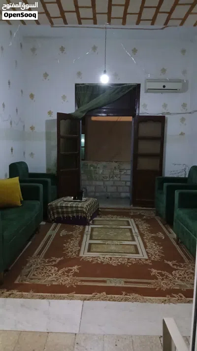 شقة للإيجار في شارع المسيرة الكبرى الدور الأول تتكون من غرفتين وصالة ومطبخ وحمام وبلكونة 3