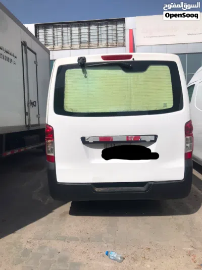 Nissan Urvan 4