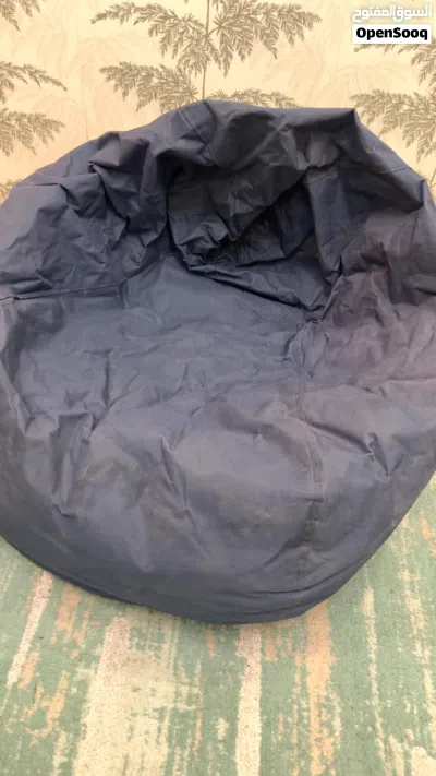 مقعد بف لون كحلي بحاله جديده للبيع 2