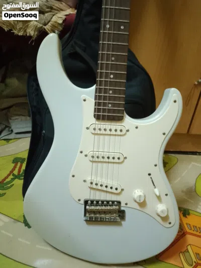 Yamaha guitar 2