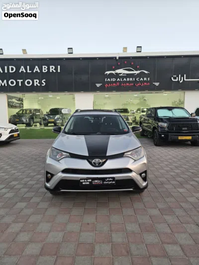 Toyota RAV 4 XLE 2