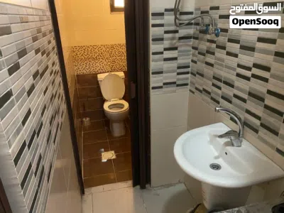 شقة لقطة للبيع بجانب الباب الشمالي للجامعة الأردنية 2