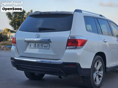 Toyota Highlander Limited 3