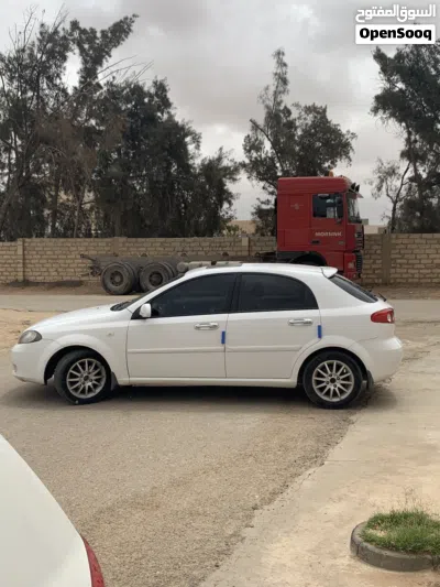 Chevrolet Optra LS 4