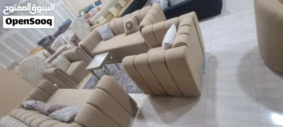 اطقم جلوس جاهزة وباسعار مخفضه .تفصيل وتنجيد المجالس والستائر وغرف النوم ديكورات 3