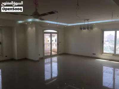 برج سكني في العمارات 2