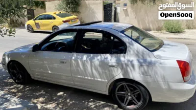 هيونداي افانتي Standard 3