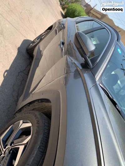 Hyundai Tucson SEL 2