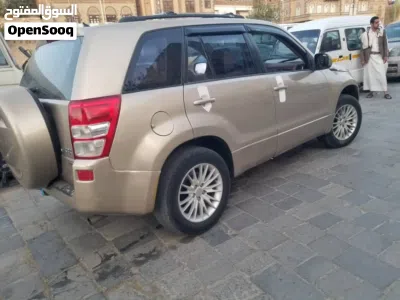 سوزوكي جراند فيتارا Standard 2