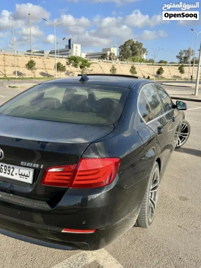 BMW 5 Series 528 2