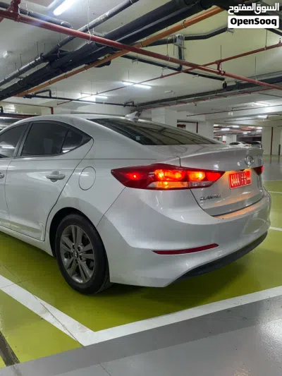Hyundai Elantra Limited 2