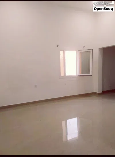 شقه في المرة الشرقيه قرب العزيزيه وطريق سلوي للايجار مساحات واسعه 3