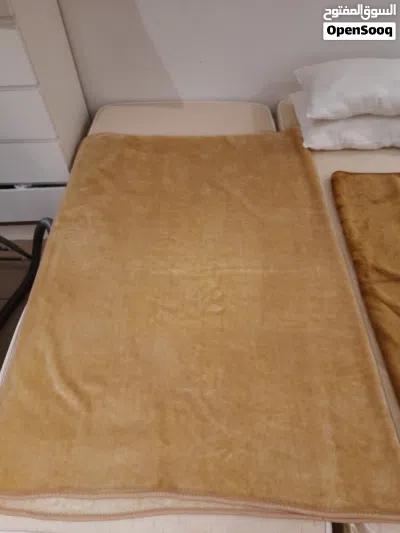 طقم نوم مفرد عدد 2 كامل (مراتب بطانيات مخمل مخدات) 2
