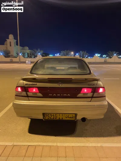 Nissan Maxima S 3