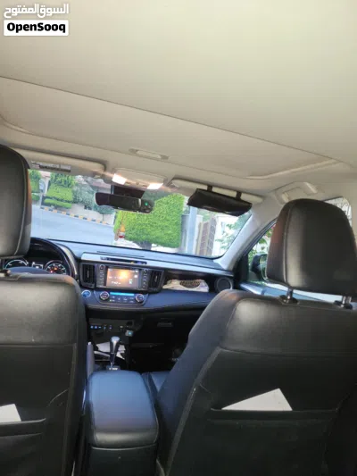 Toyota RAV 4 Limited 4
