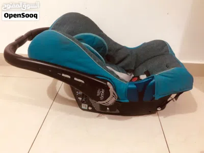 كرسي سيارة للأطفال مستعمل بحالة جيدة Used children's car chair in good condition 2