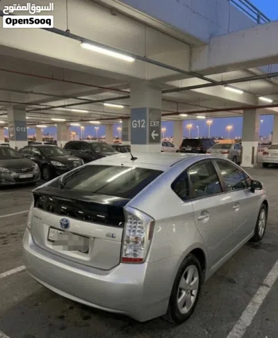 Toyota Prius Prius 4