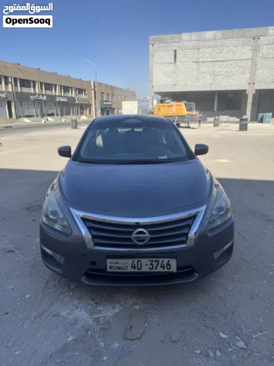 Nissan Altima S 4