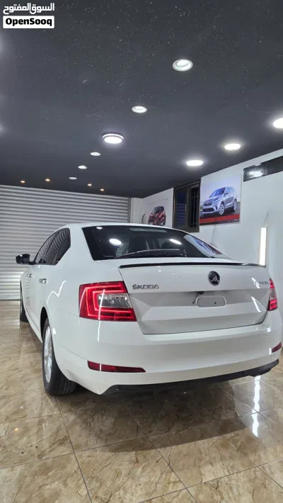 سكودا اوكتافيا Standard 2
