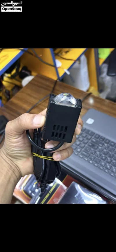 مصباح سيارات تركيب على الشبك الأمامي جديد عالي الجودة لإضاءة المركبات بأسلوب احترافي 2
