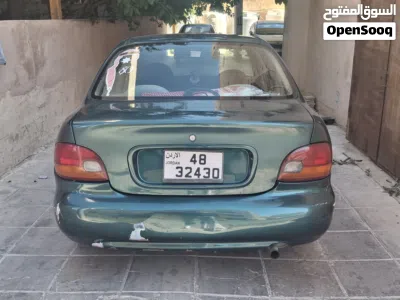 Hyundai Accent Standard 4