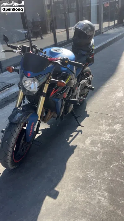 Suzuki Gixxer 3