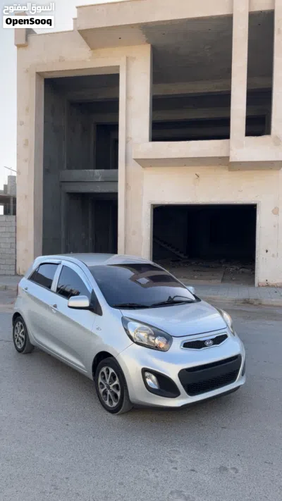 Kia Picanto EX 2