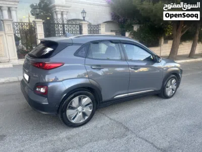 Hyundai Kona Premium 4