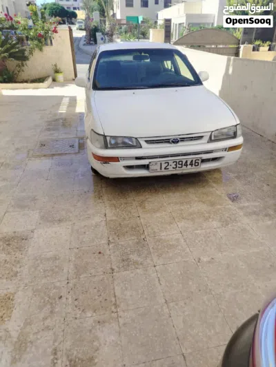 Toyota Corolla LE 2