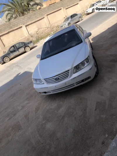 هيونداي ازيرا Standard 4