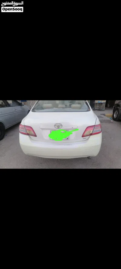 Toyota Camry Standard 2