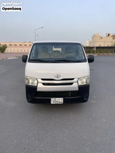 Toyota Hiace GL 2