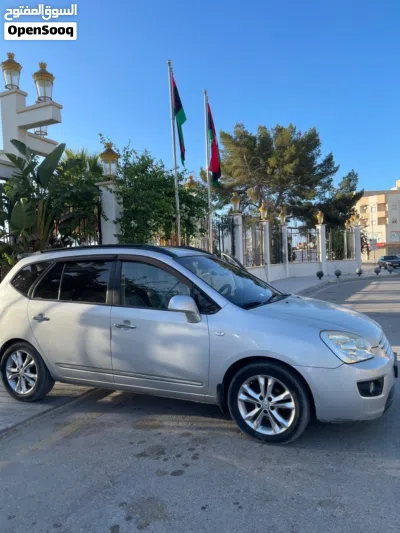 كيا كارينز Luxury 3