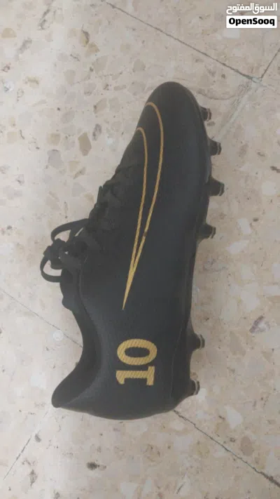 حذاء كره كدم 2