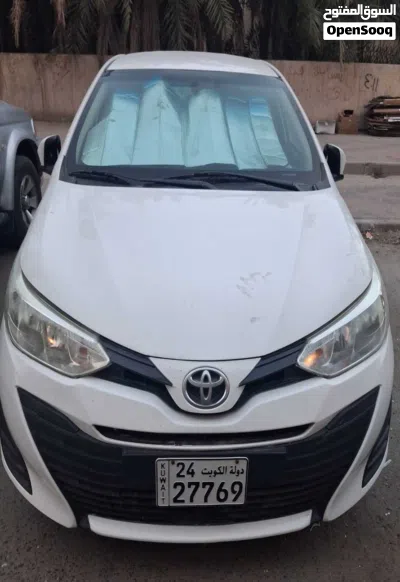 Toyota Yaris Basic 3