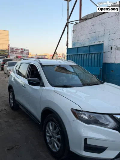 Nissan Rogue SV 2